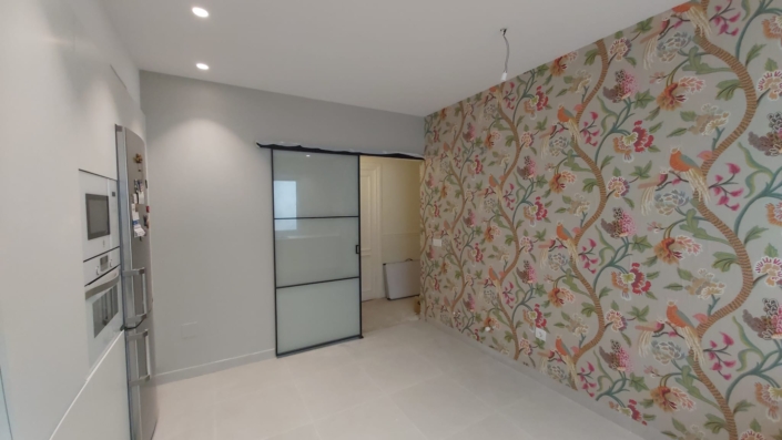 Servicios de pintura en Vitoria - Pintura pared floral